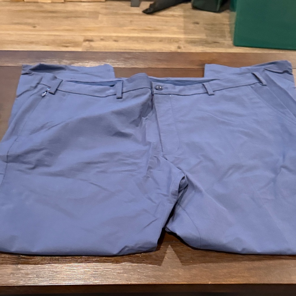 Vineyard Vines Dark Blue On-The-Go Pants